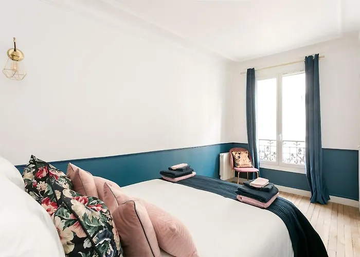 Apartment V3 Vibrant Luxurious Steps From Trocadero